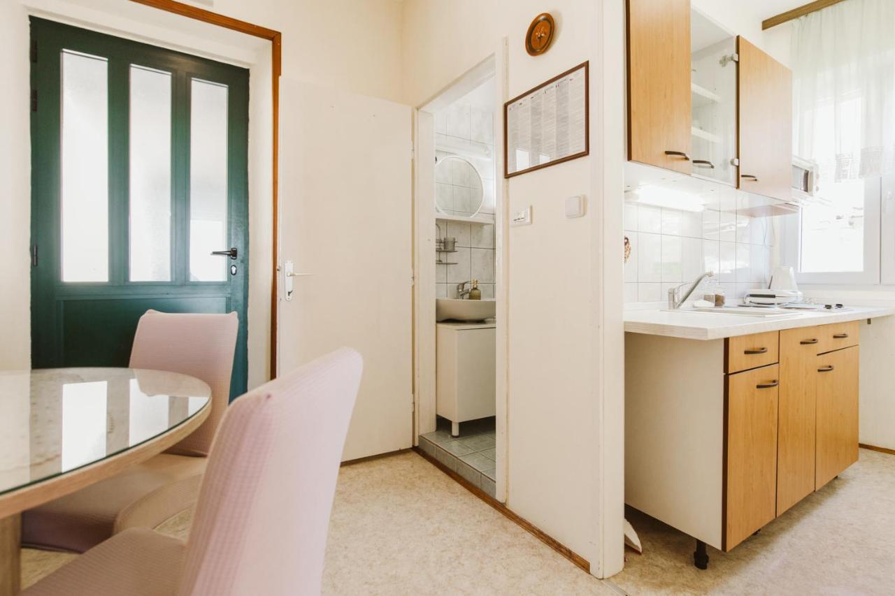 Apartment Kuzmanic Локва-Рогозниця Екстер'єр фото